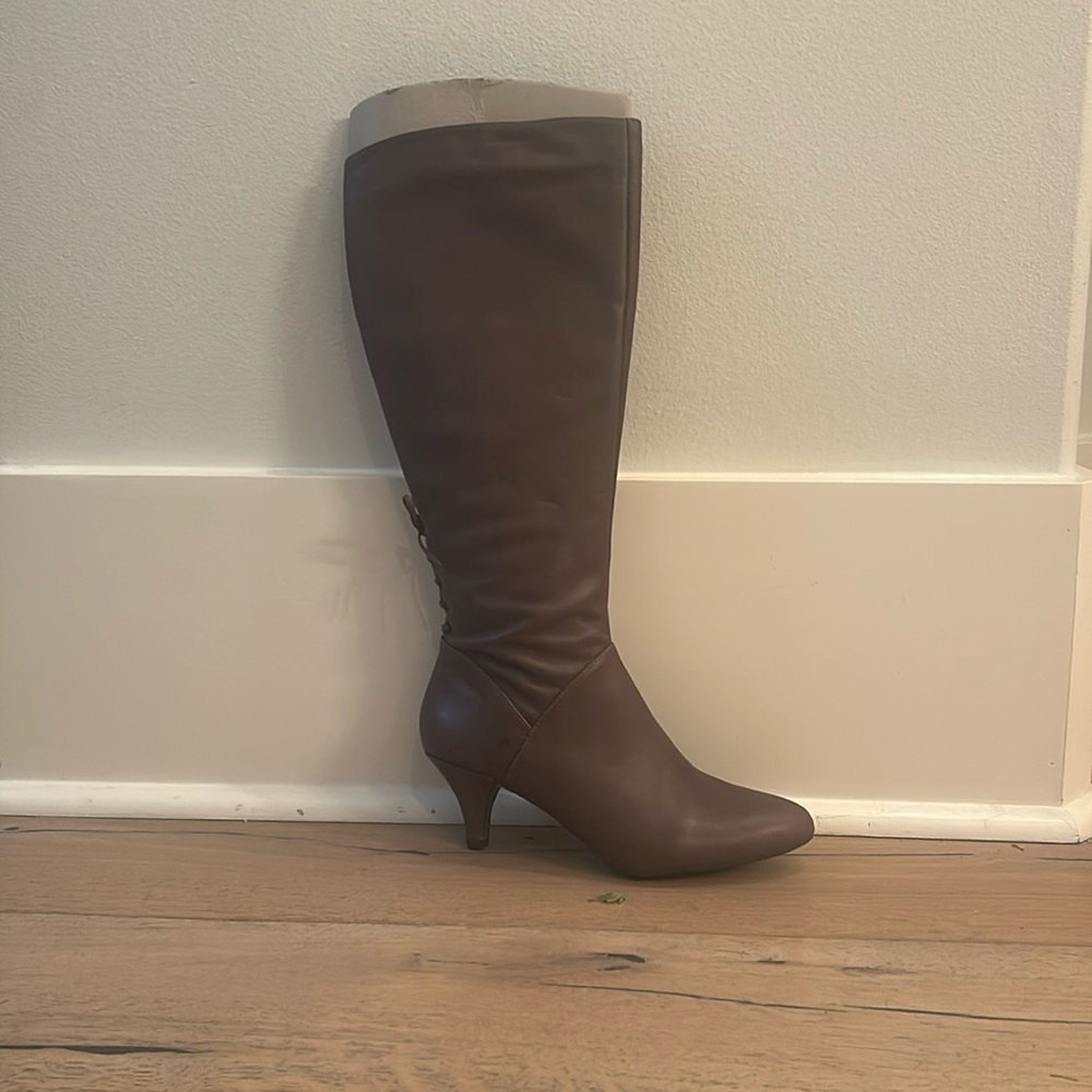 vintage Naturalizer brown boots